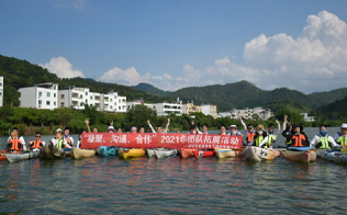 2004年成立深圳市英泰格電子科技有限公司，進行市場的全力開拓，獲得了TE的代理授權(quán)；